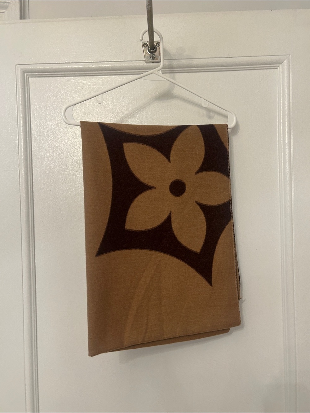 Source Unknown Brown & Dark Brown Floral Pattern Scarf